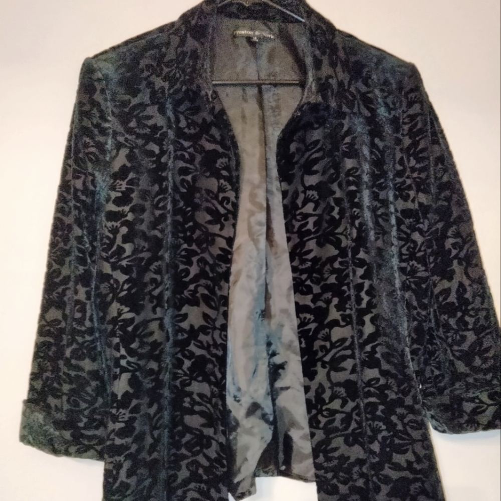 Preston & York (Size 18) Black Velvet Print Open Blazer